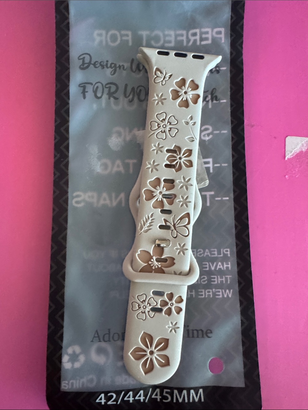Floral Cutout Silicone Watch Band for iPhone Watch 42/44/45mm - Cream NEW